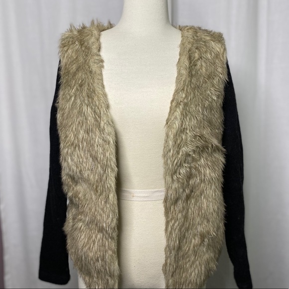 Faux Fur Vest Jacket - Picture 1 of 3